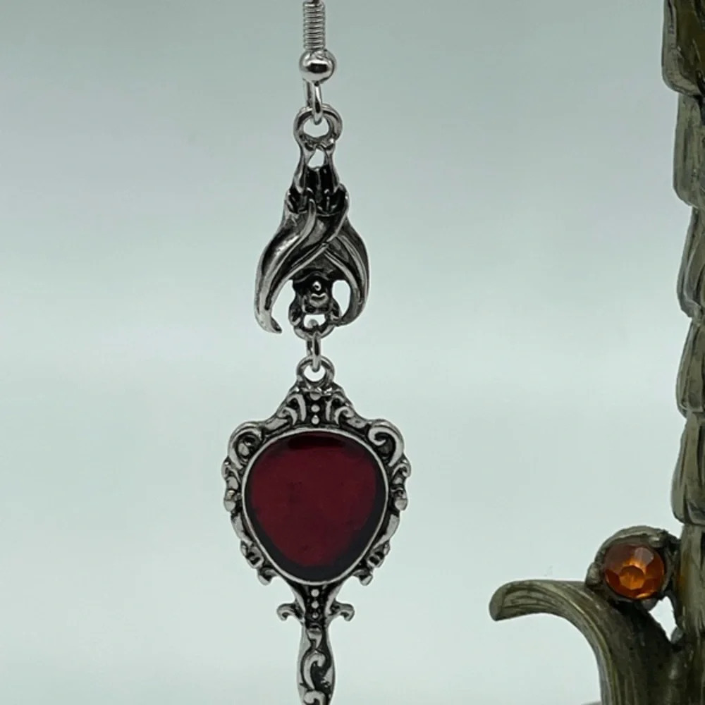 Mirror Mirror🪞Earrings - Picture 2 of 9